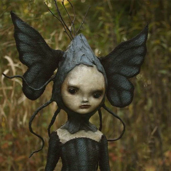 The Dark and Bizarre Art – Creepy Witch Sculptures(Halloween Decoration) - Image 7